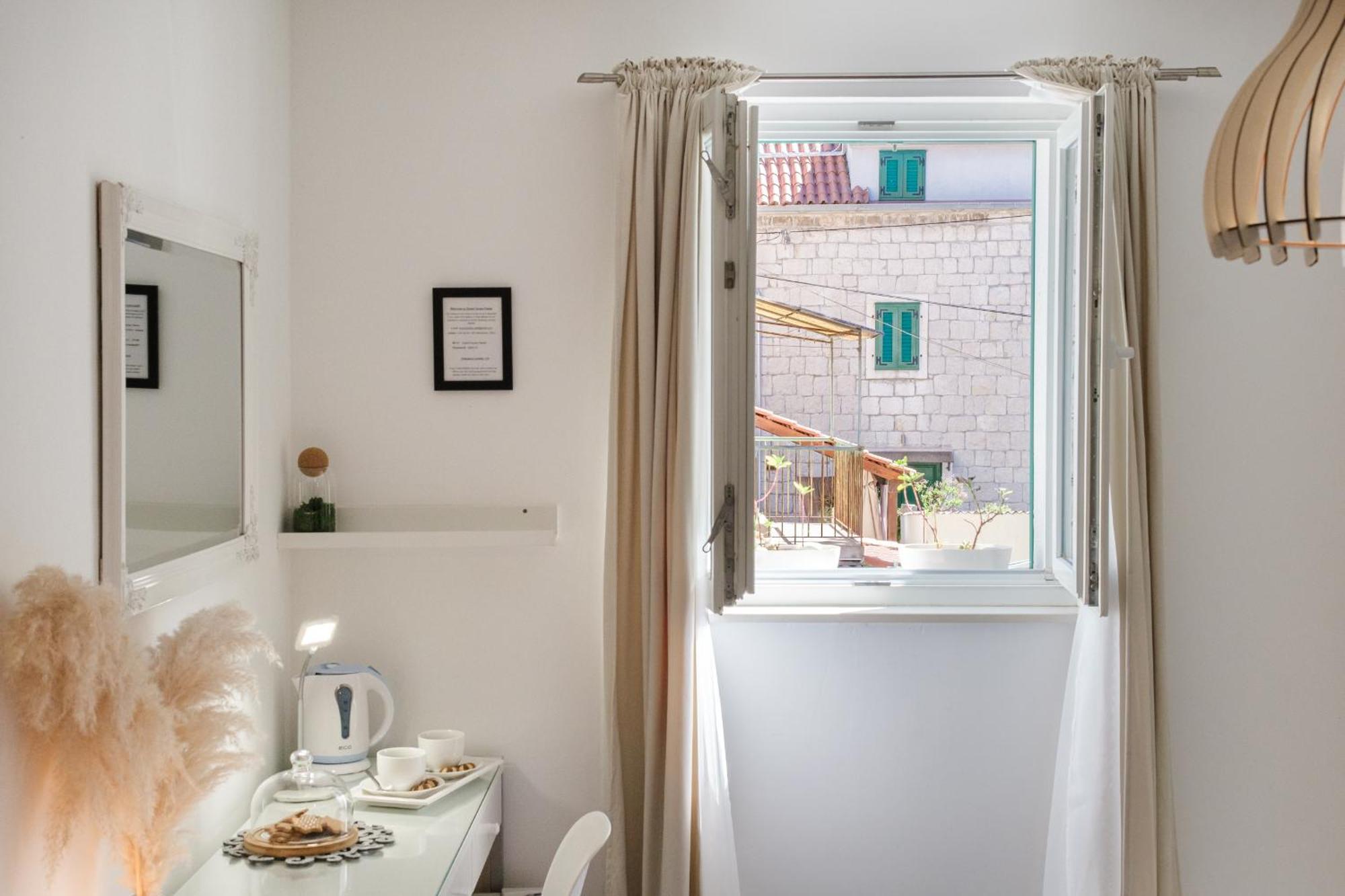 Central Split Rooms And Apartments Paese المظهر الخارجي الصورة