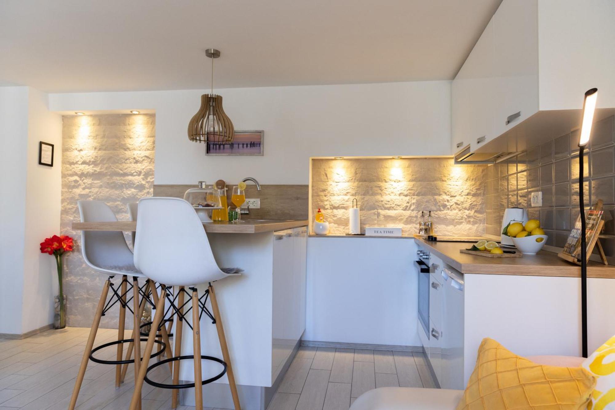 Central Split Rooms And Apartments Paese المظهر الخارجي الصورة