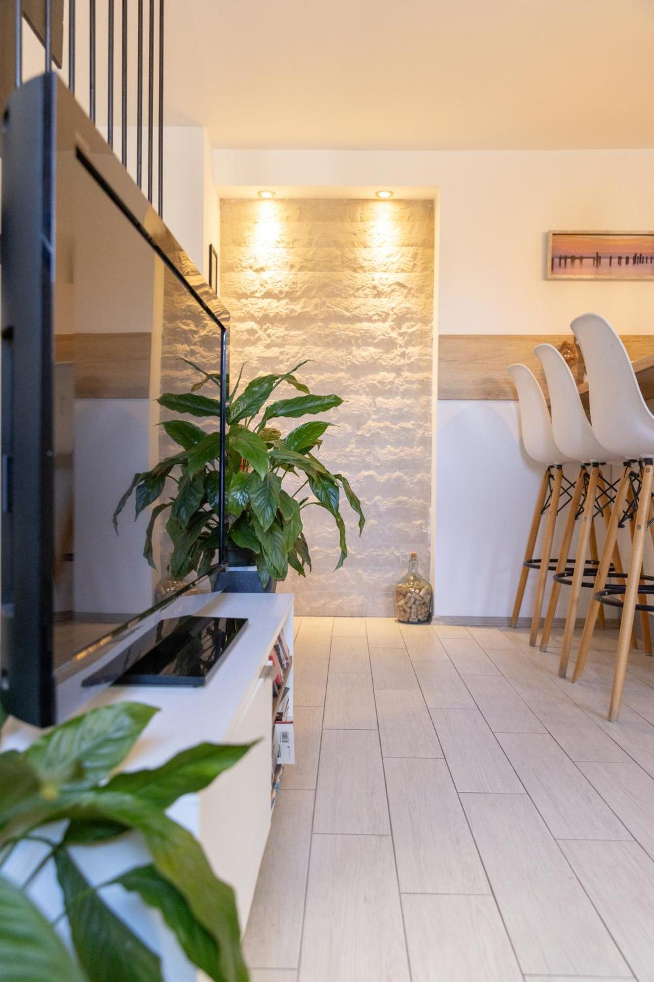 Central Split Rooms And Apartments Paese المظهر الخارجي الصورة