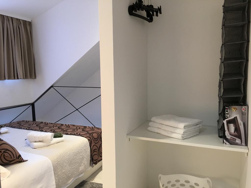 Central Split Rooms And Apartments Paese المظهر الخارجي الصورة