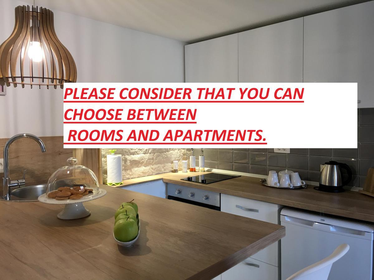 Central Split Rooms And Apartments Paese المظهر الخارجي الصورة